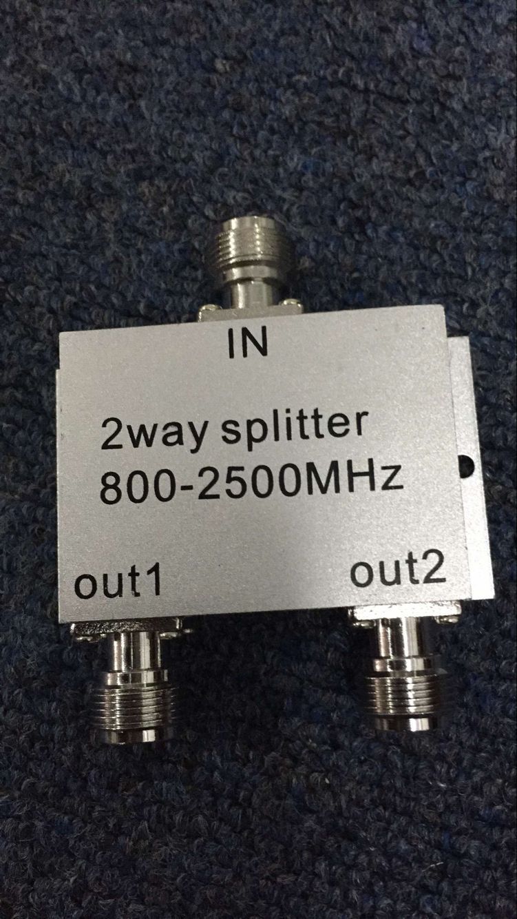major receiver Splitter Taps work Frequency 800~2500MHz One of two Microstrip Splitter
