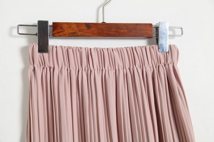 小百褶捻丝麻半身裙