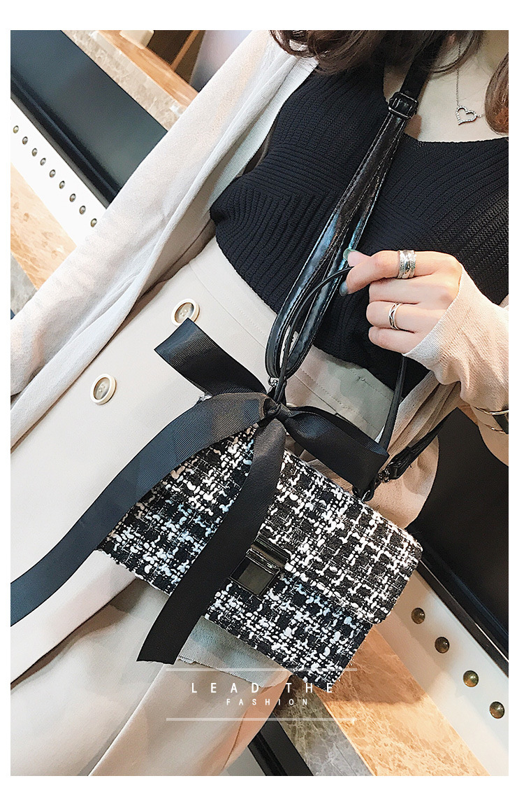 251g Weight Polyester Lining Material Lock clasp Closure Type Single Shoulder Strap Strap Type Shoulder Bag Bags Type Daily Occasion woolen Material Lattice Pattern All Seasons Season Women's Gender Streetwear Style Square Shape Small Size Small Bag For Women New Bags Fashionable Woolen Contrast Color Scarf Handbag Korean Versatile One-Shoulder Crossbody Women's Bag 8