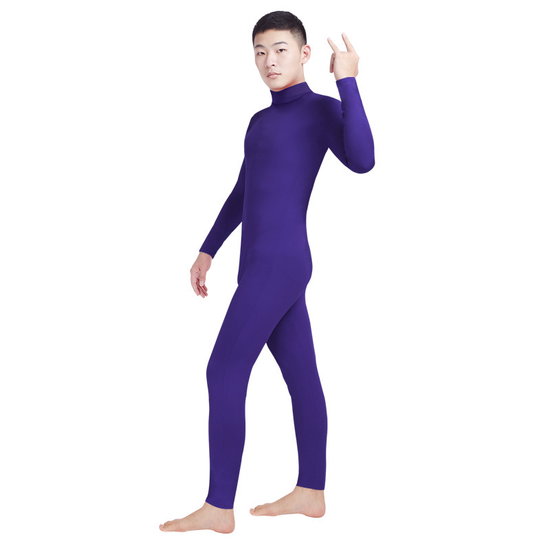 ウルトラマン服のレオタードが痩せています。|undefined
