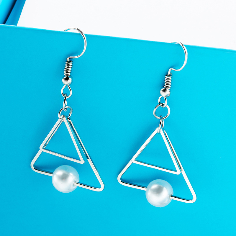 Hot Sale Multilayer Geometric Triangle Earrings Vintage Pearl Double Triangle Stud Earrings Wholesale display picture 7