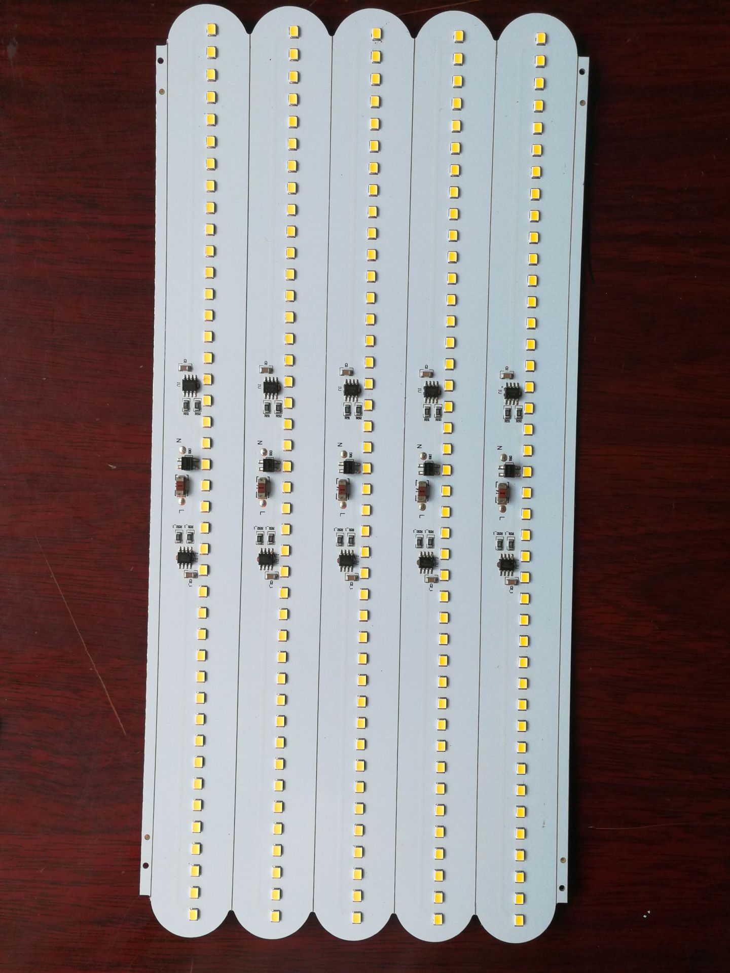 宁波东钱湖海曙姜山下应led 贴片加工OEM/ODM加工　SMT代料代工|ru