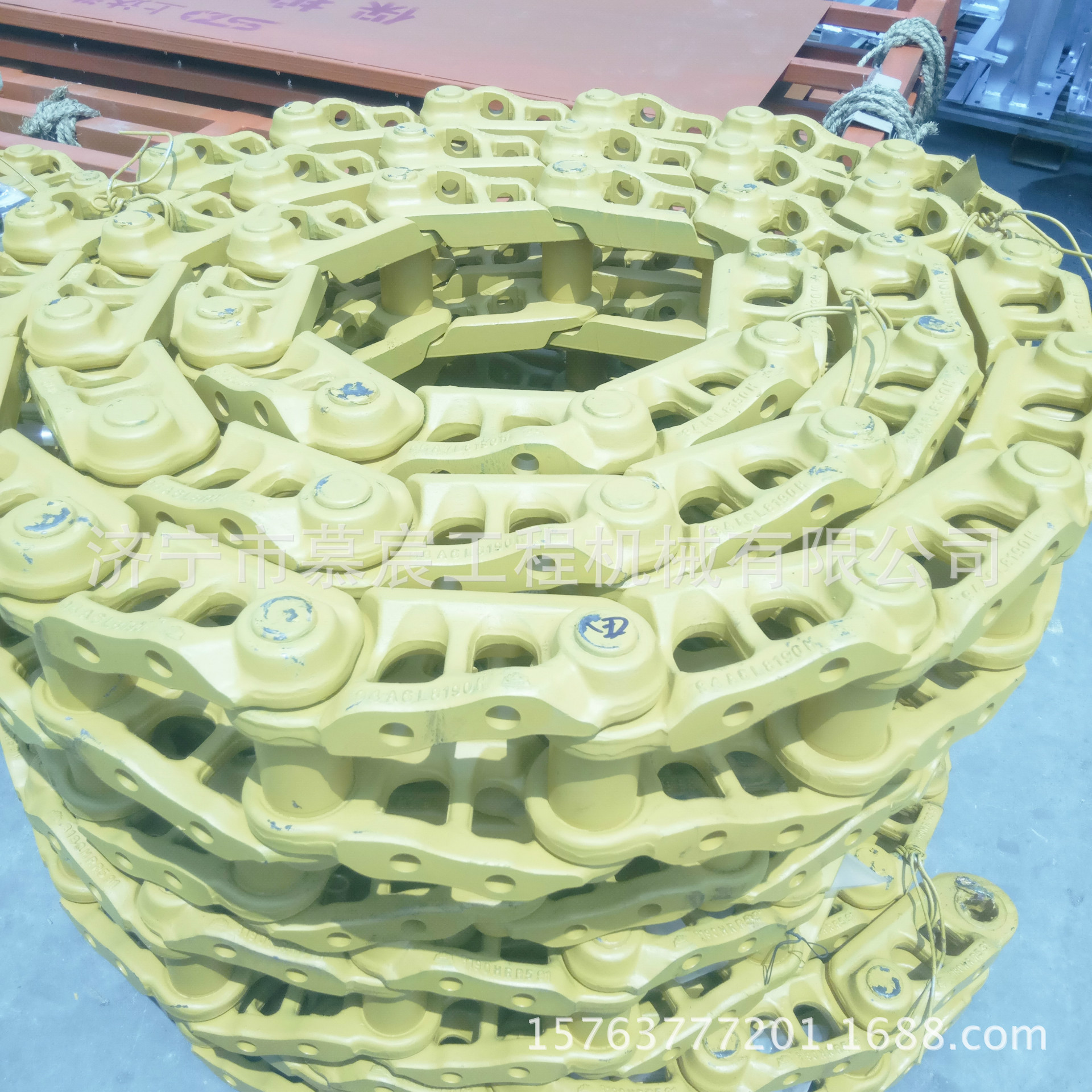 厂家长期 供应现货供应SD16/22链条 推土机底盘件 四轮一带