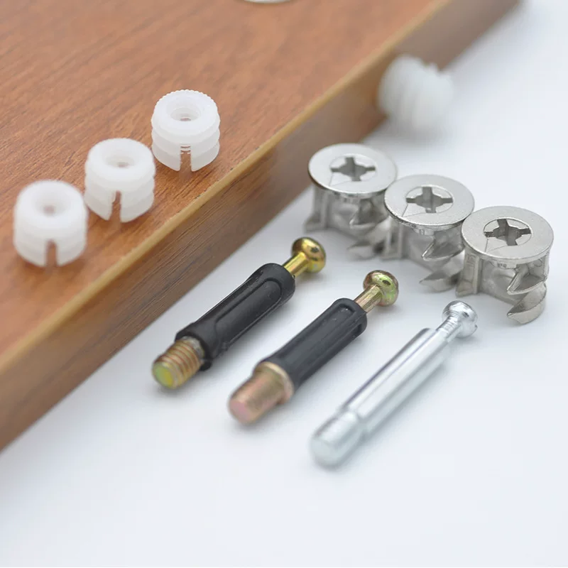 Furniture with accessories, three in one, 18mm