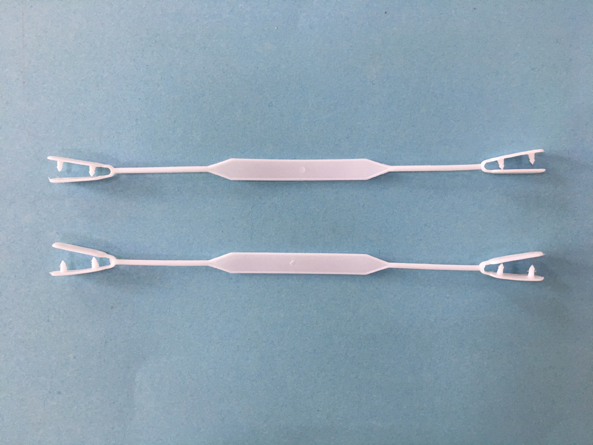 厂家批发塑料大叉耳中叉有帽中叉特大叉胶袋手挽提手扣黑色叉耳