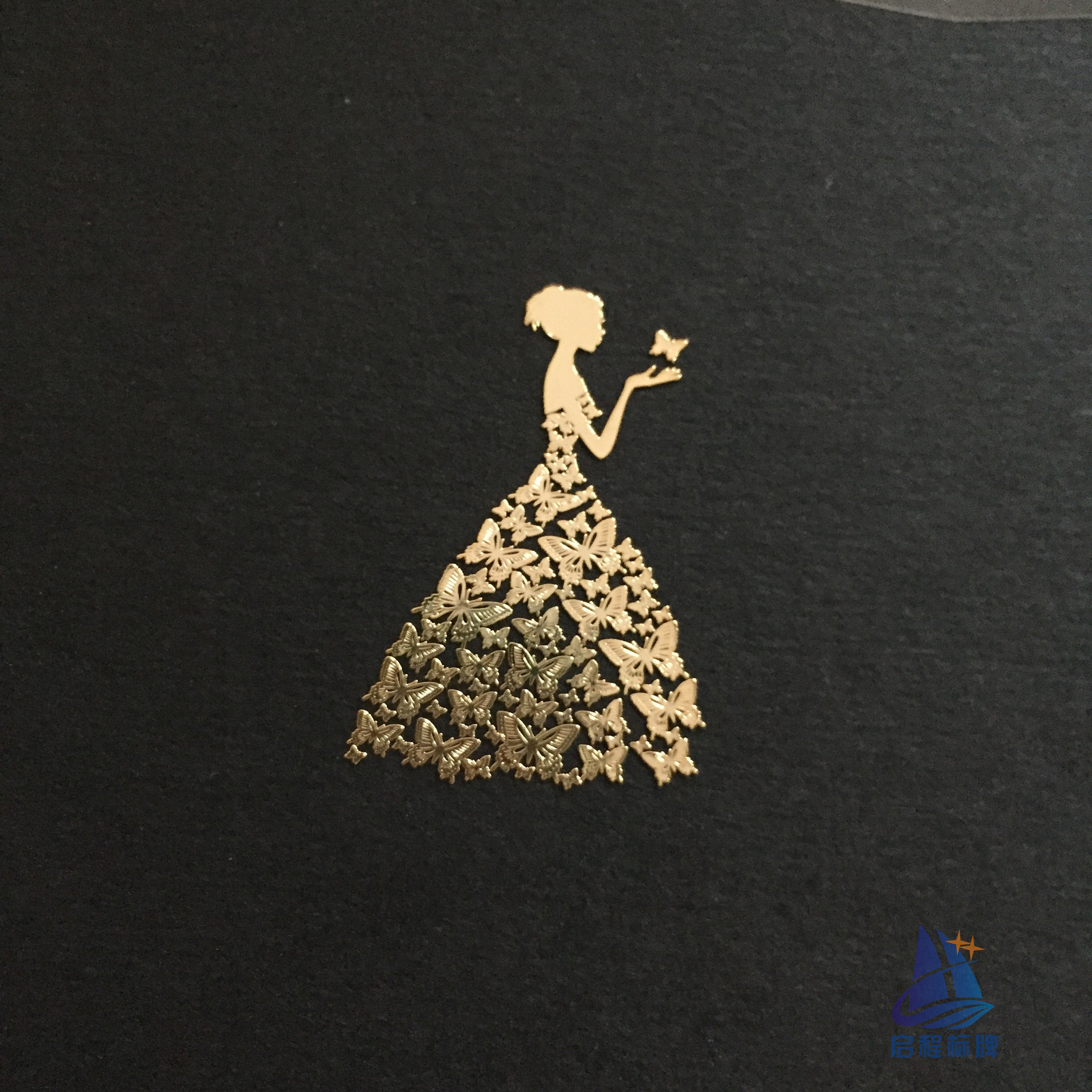 婚庆剪影人物图形电镀亮金贴纸可定制DIY形象纯镍标贴节庆日爆款