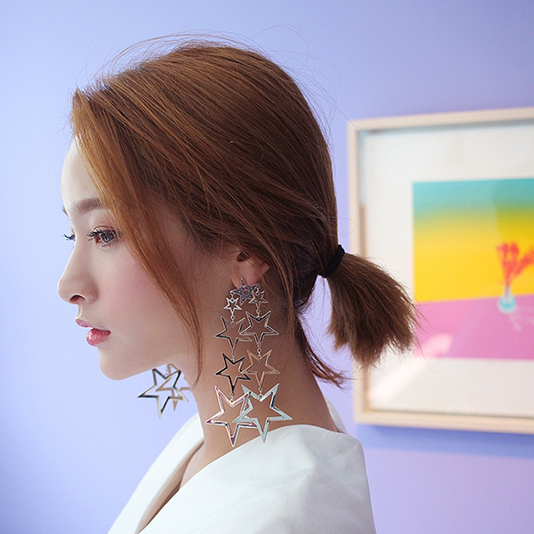 Fashion Metal Hollow Five-pointed Star Long Earrings display picture 4