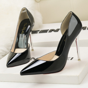 3058-9�W���r���Ը�ҹ����^�����U�Ն�Ь������\��OL���s�߸�Ь