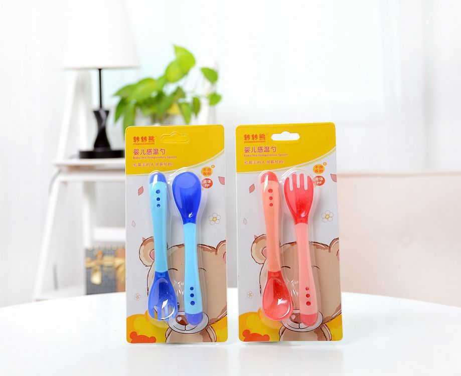 宝宝儿童感温勺子餐具变色婴儿饭勺软头勺子辅食碗勺喂饭汤匙