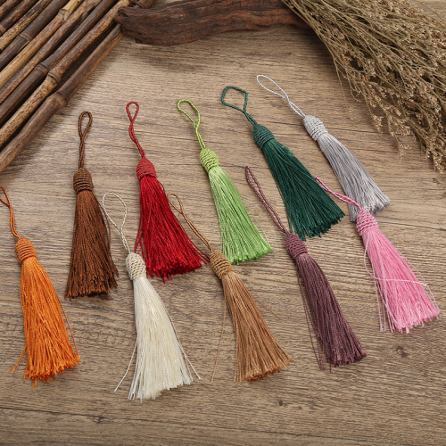 Threaded screw ball tassel gift hanging tassel clothing bookmark factory direct supply