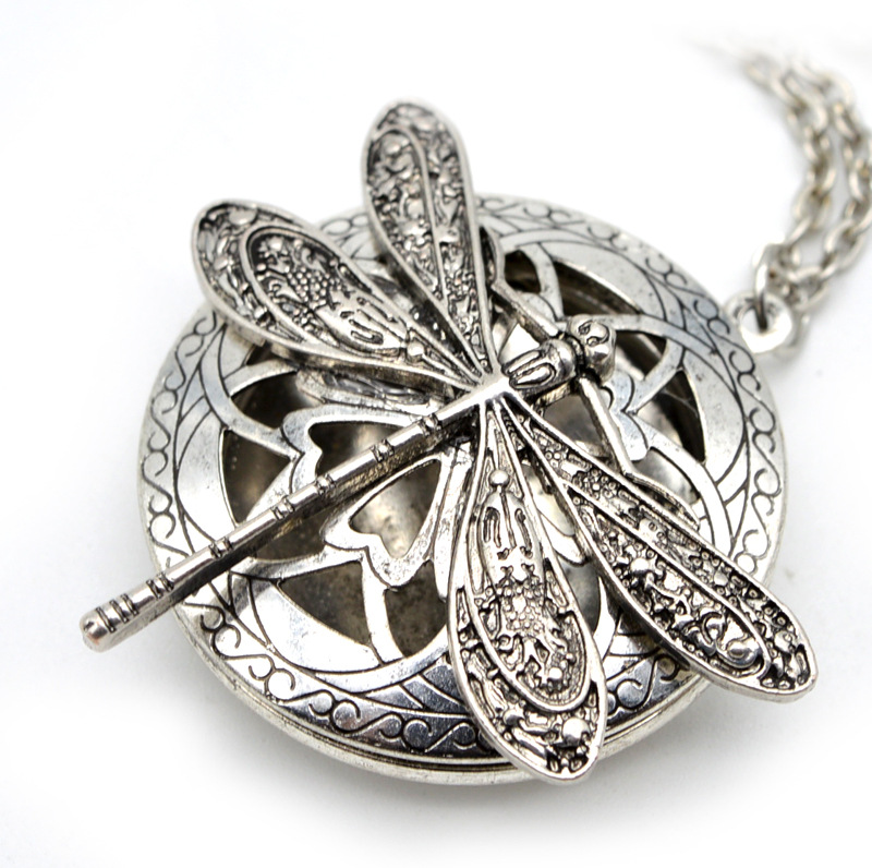 24g Weight Pendant Necklace Classification 1 Piece Quantity Retro Dragonfly Alloy Plating Women's Pendant Necklace