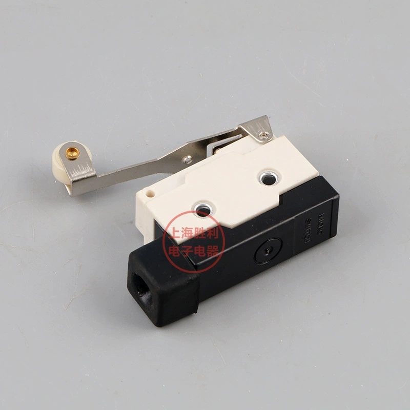 Micro switch D4MC-20000 waterproof itinerary switch silver dots