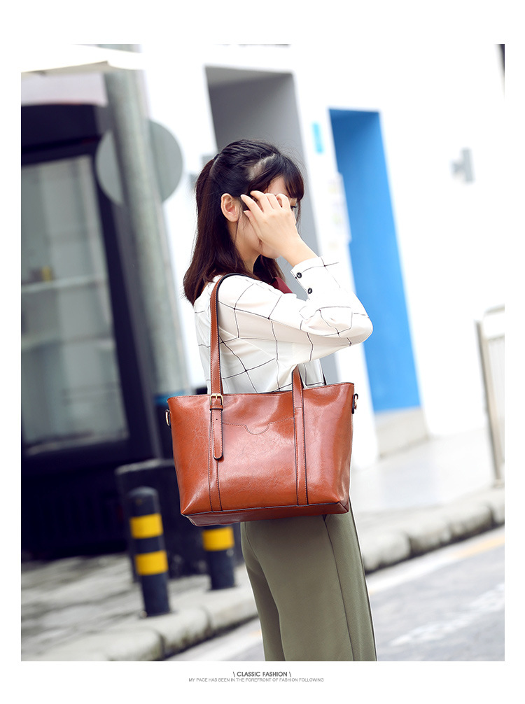 Wind oil wax handbag, patent leather glossy tote trendy versatile women's one shoulder bag, simple and large bag_voghion.com