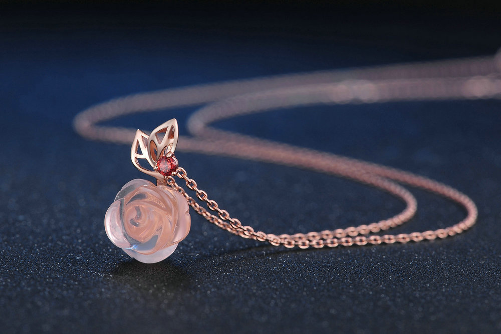 Rose Quartz Pendant Necklace 3