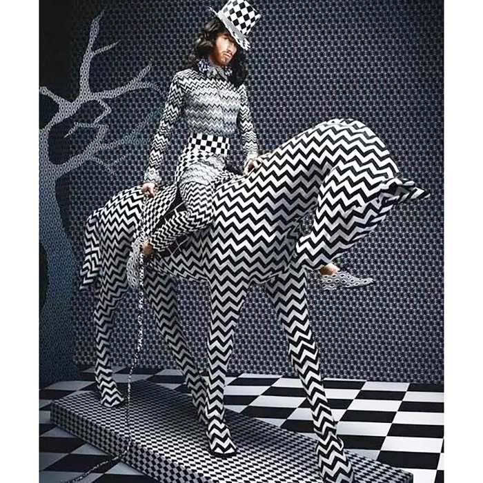 ����չʾ��Ƴ�����Ʒ��װ��Ʒ�Ӿ��������� ���ճ��������ڼ�