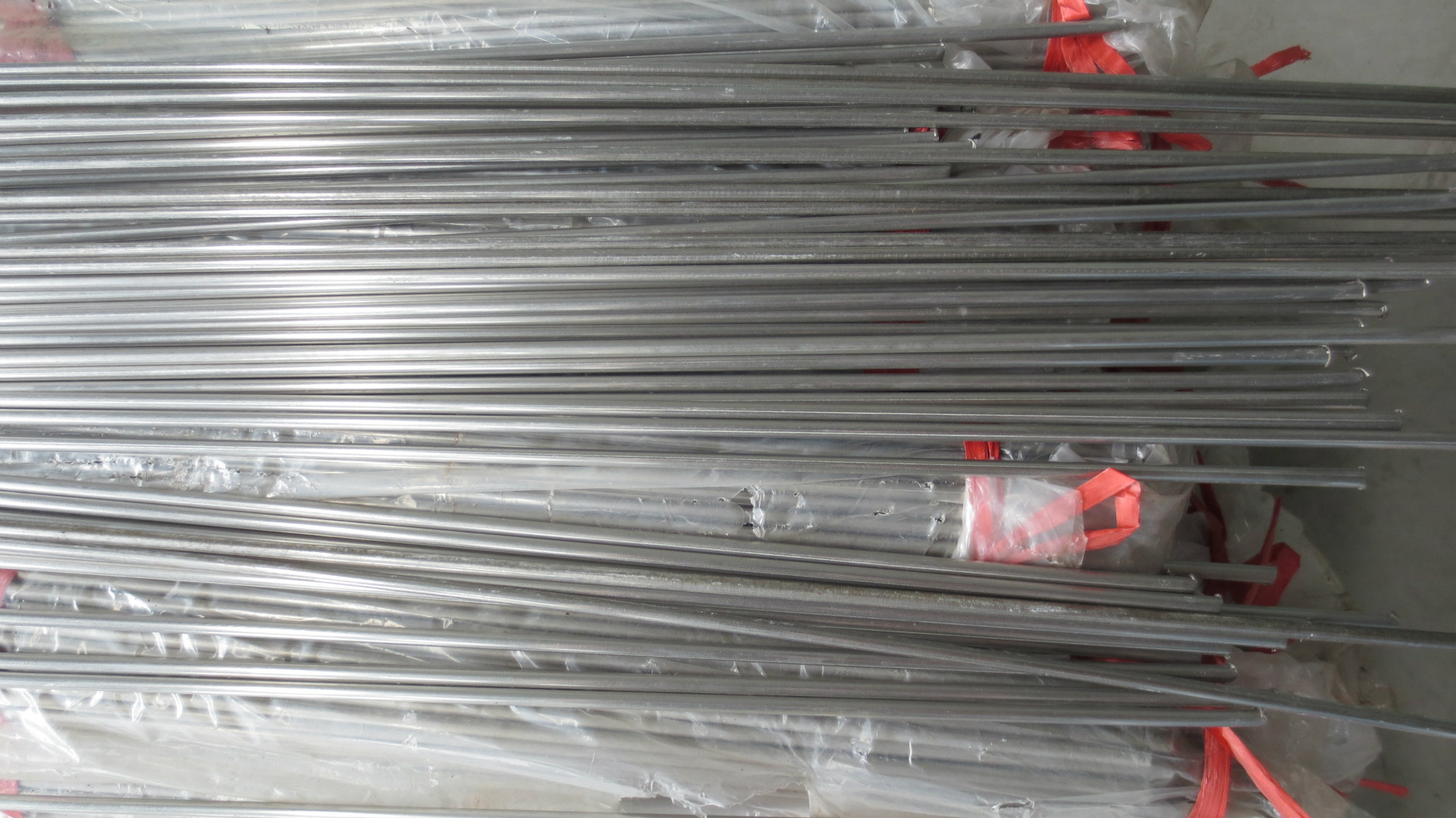 宁波2mm-10mm不锈钢毛细管壁厚0.2mm-1.5mm无缝钢管 焊接钢管