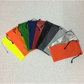 眼镜盒/包;眼镜布;眼镜清洗剂