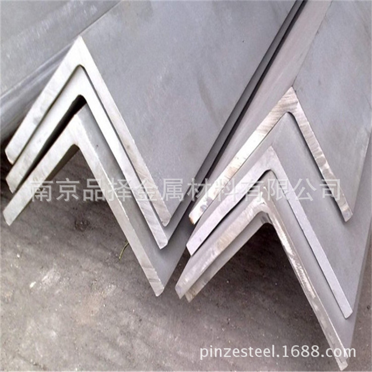 南京周边地区  6米角钢 镀锌角铁 3#  4# 5#规格齐全   可送工地