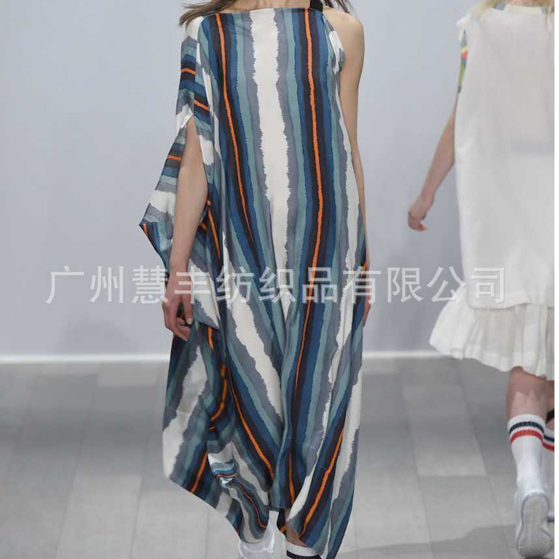 时尚数码印花坚条流行面料  薄苎麻面料透色新款生产加工KH3970