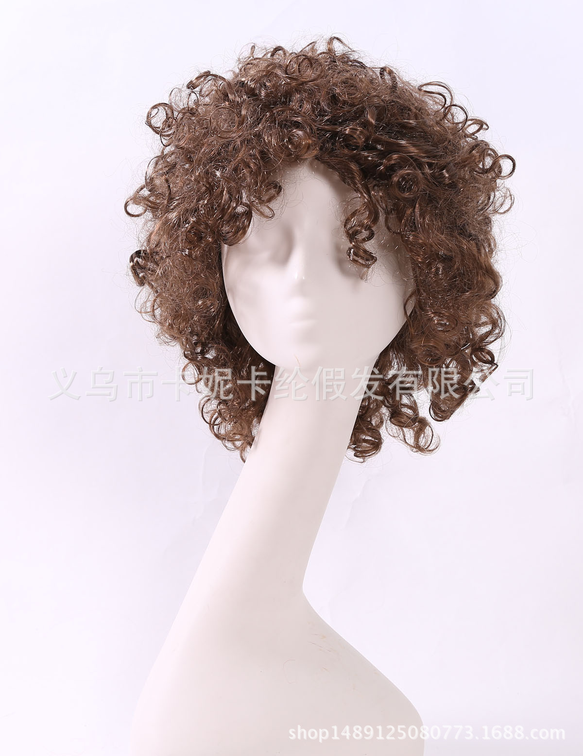 Nuevo cabello marrón de fan de moda europea y americana rizos