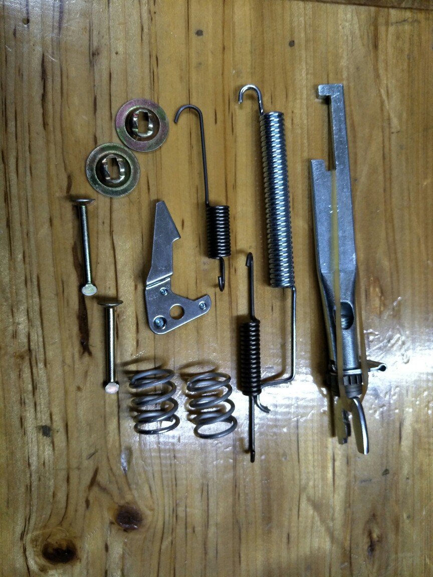 Aplicable al kit de reparación de la pinza haima freno de tambor M2/QBT/ZM3/6 Kit de reparación de freno de tambor trasero 04943-ok030