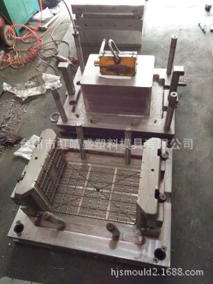 塑胶周转箱模具 塑胶水果箱模具 塑胶物流周转箱模具塑胶注塑模具