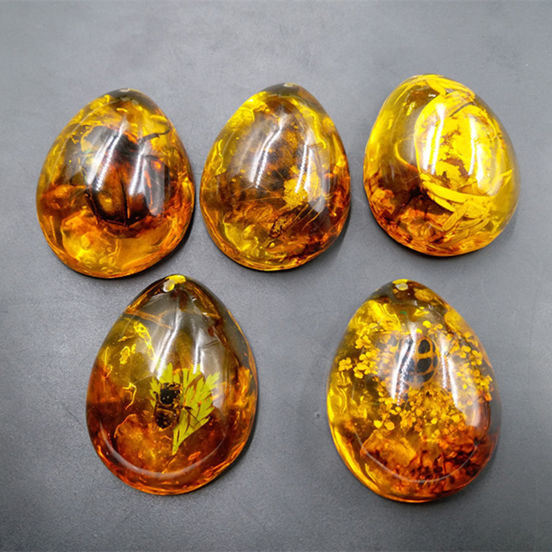 厂家批发 冰种昆虫琥珀吊坠 蝴蝶琥珀水滴吊坠 琥珀蜜蜡吊坠|ms