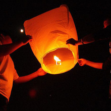 ������ ��ɫ��ɫ��ȼ���SE�A��������Q���ڬF؛���S���l