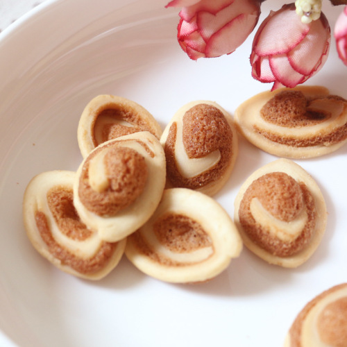 Puffed Food Direct Supply Cat Ear Snacks Old Style Nostalgic Straw Hat Crisps Puffed Leisure Food Wholesaler Bulk