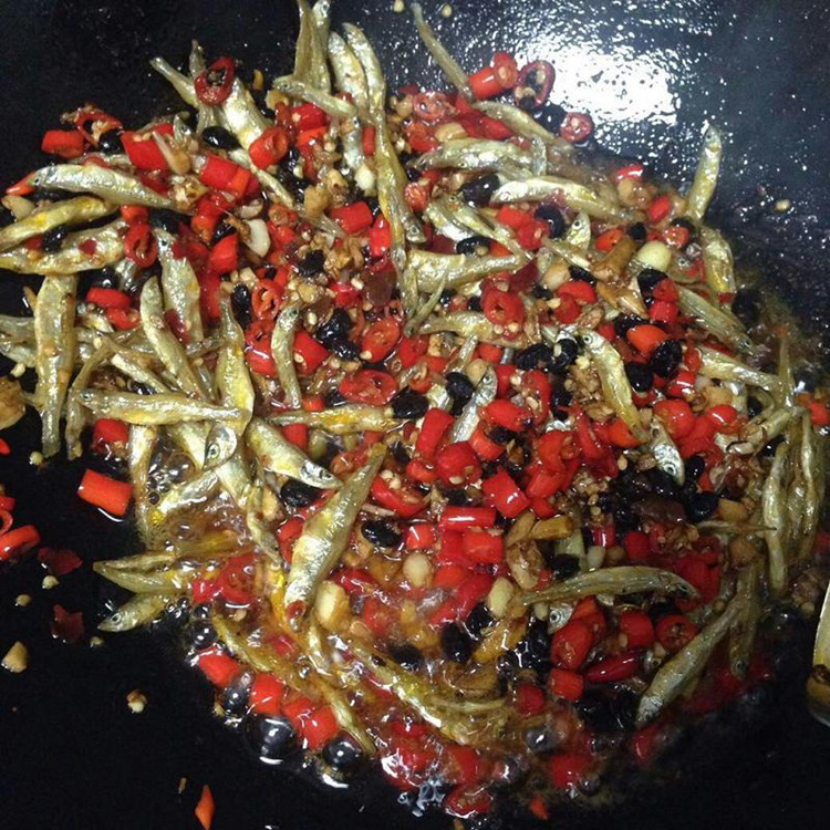 湖北土特产_油炸小公鱼小香鱼宜昌清江 三峡特