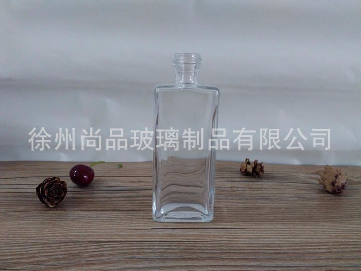 厂家直销70ML小容量扁方酒瓶广告促销酒瓶品尝赠品酒分装瓶