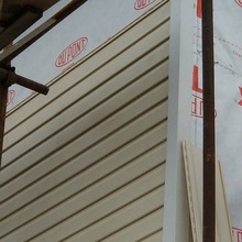 厂家直供叠燕系列耐候别墅PVC外墙挂板外墙装饰挂板木纹外墙板