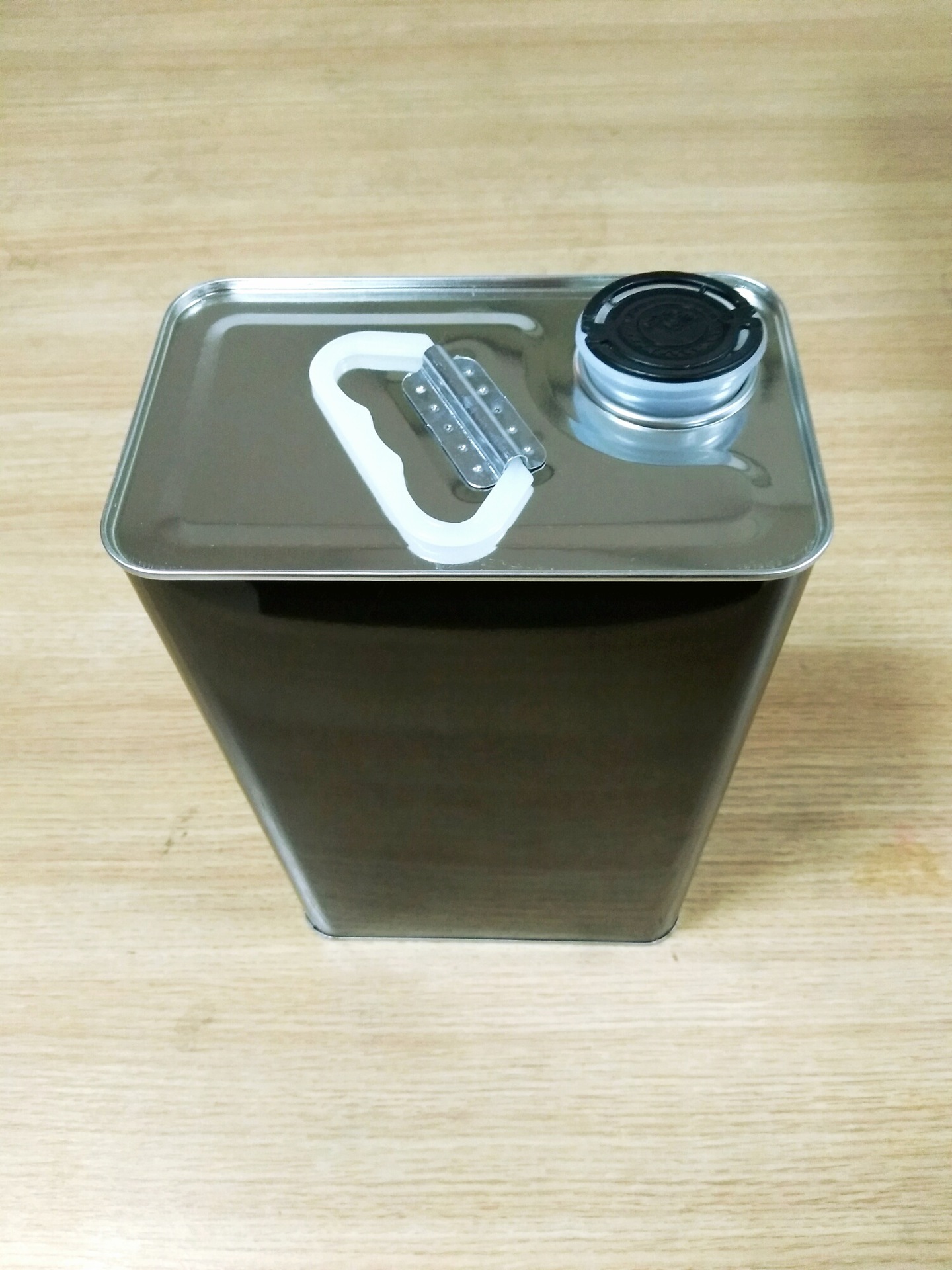 4L/4000ml涂黑机油咀提手方罐马口铁金属化工溶剂包装罐铁盒