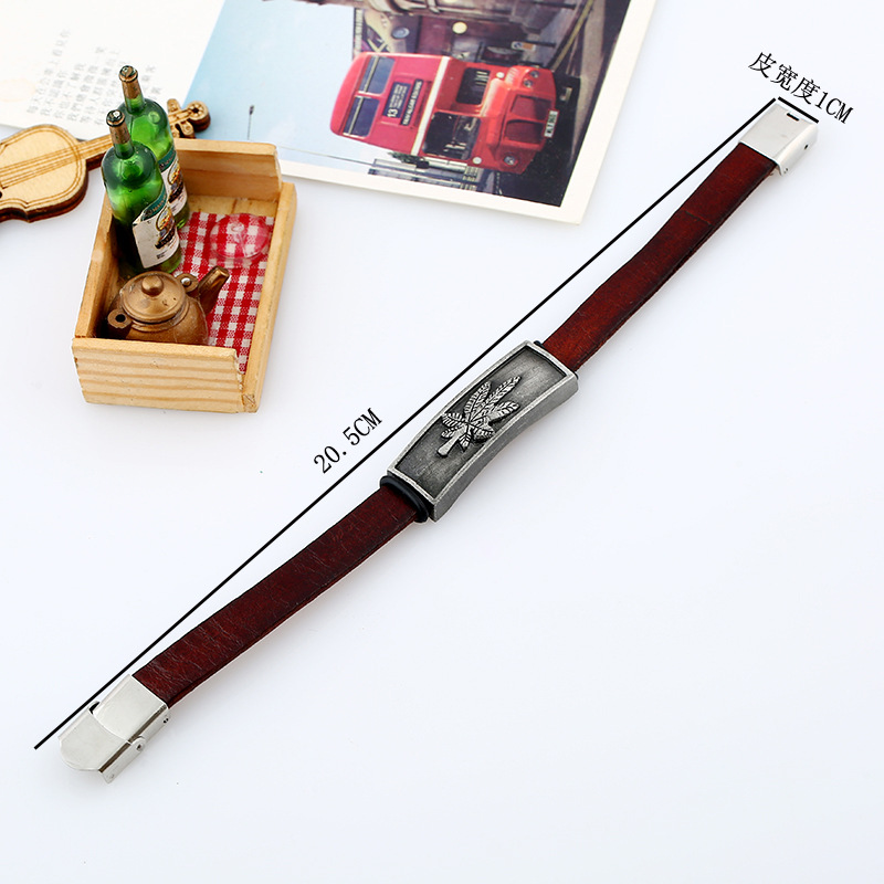 New Retro Alloy Maple Leaf Leather Bracelet Stainless Steel Buckle Punk Leather Bracelet display picture 2
