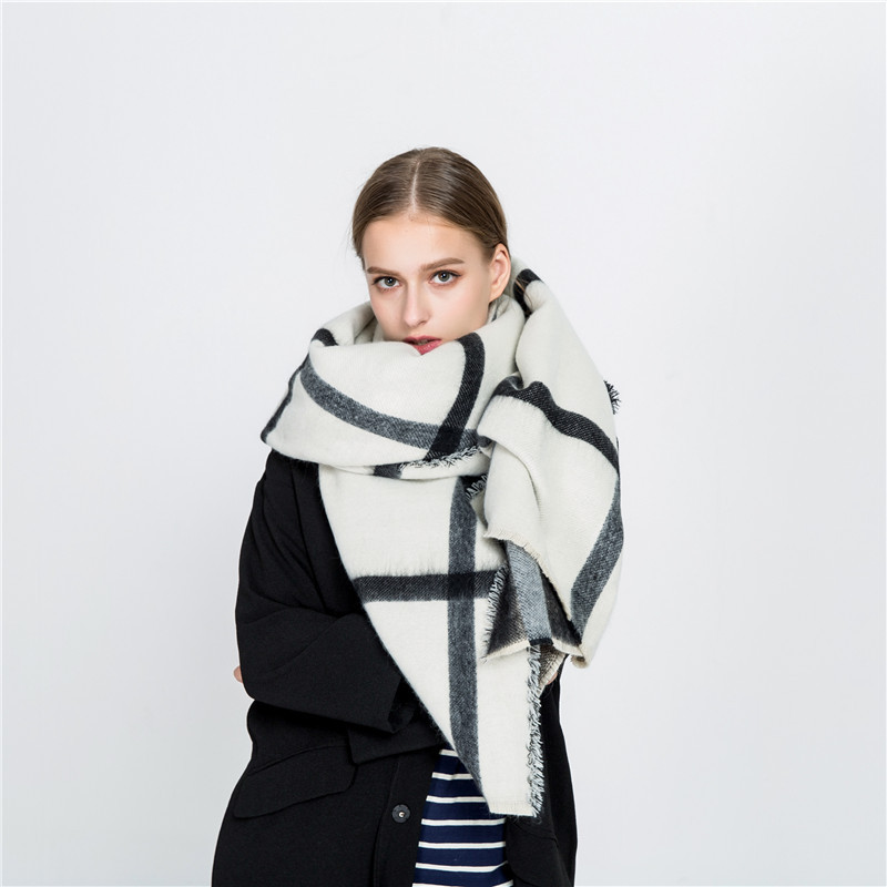 El otoño y el invierno nuevo blanco y negro de doble cara de Cachemira-como beige gran bufanda a cuadros caliente de la moda