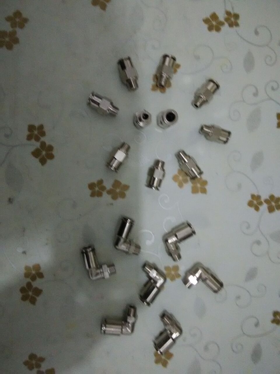 供PK五通，PGJ直通插头，PP管塞、PC螺纹直通、PCF-C圆螺纹直通、