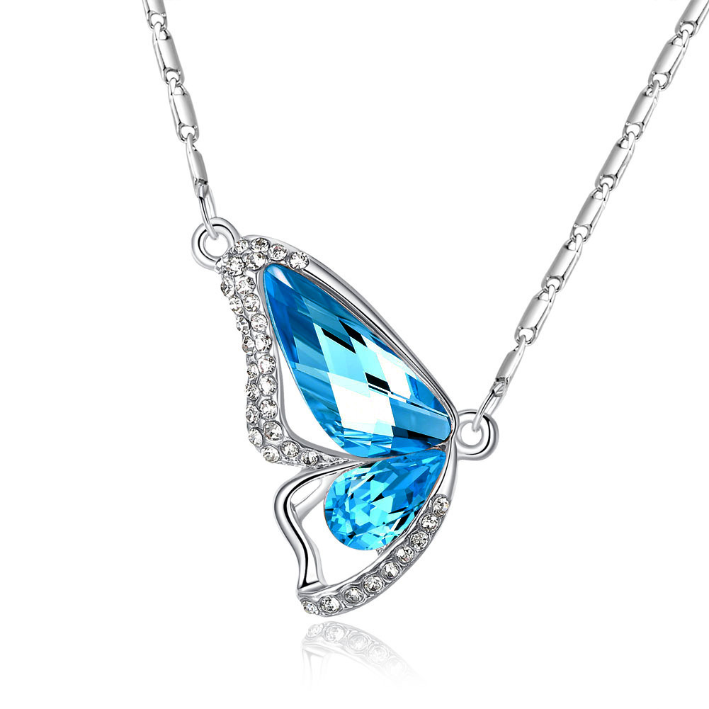 13g Weight Zircon Inlay Material Pendant Necklace Classification Simple Style Butterfly Zircon Alloy Pendant Necklaces Wholesale