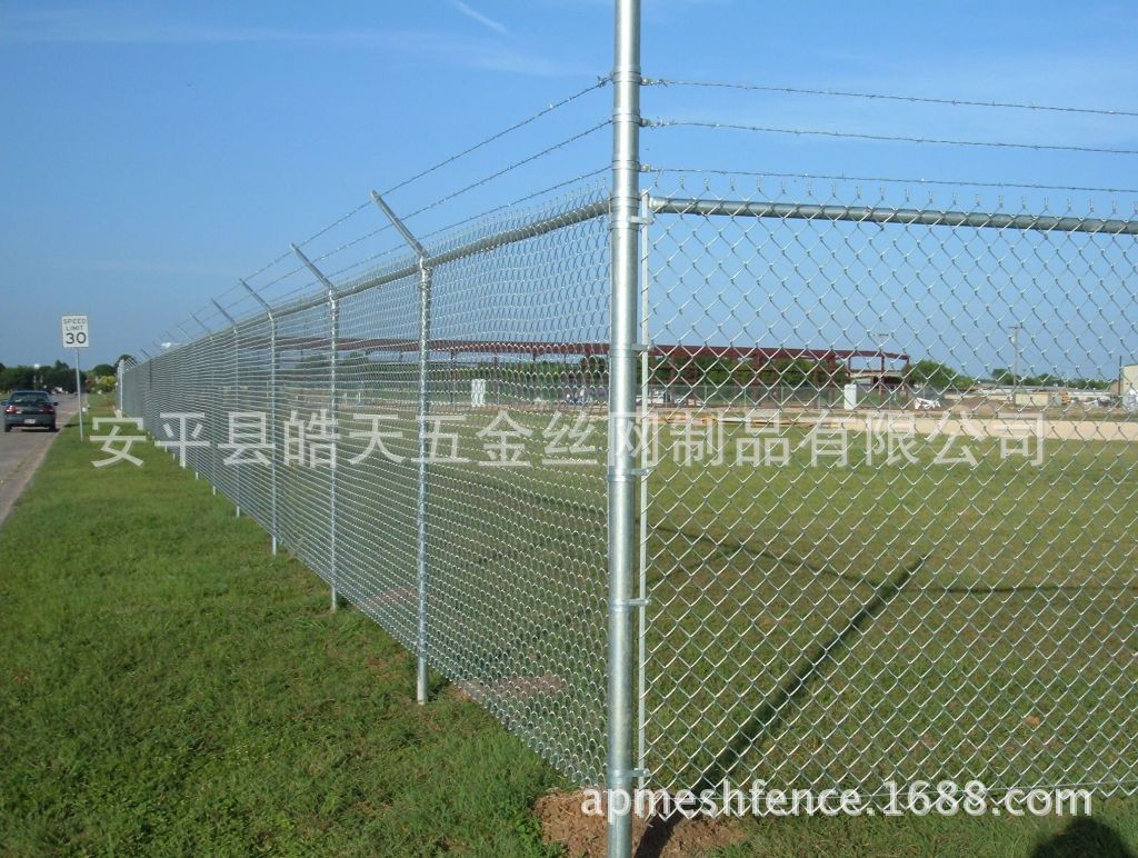 镀锌铁丝球场围栏勾花网2.6毫米