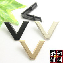 V字型金属装饰纽扣 大衣风衣鞋子箱包手提包配件钮扣扣子现货批发