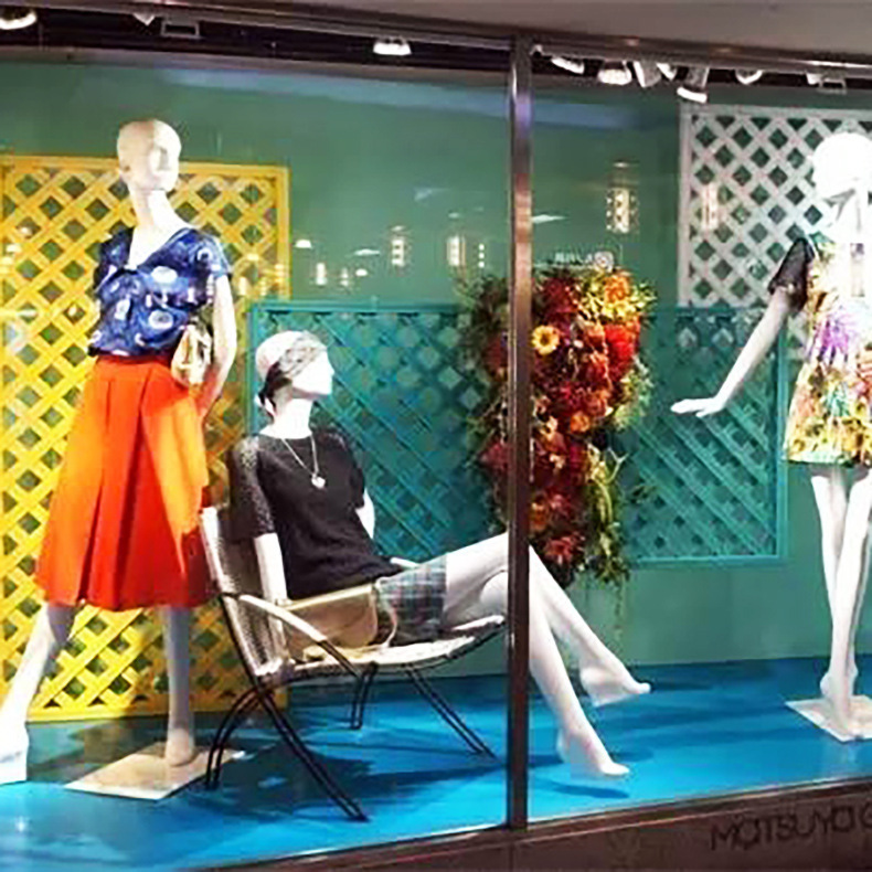 ���մ�����������������װ�ε�����Ʒ�װ�̳����г�����ڼ�