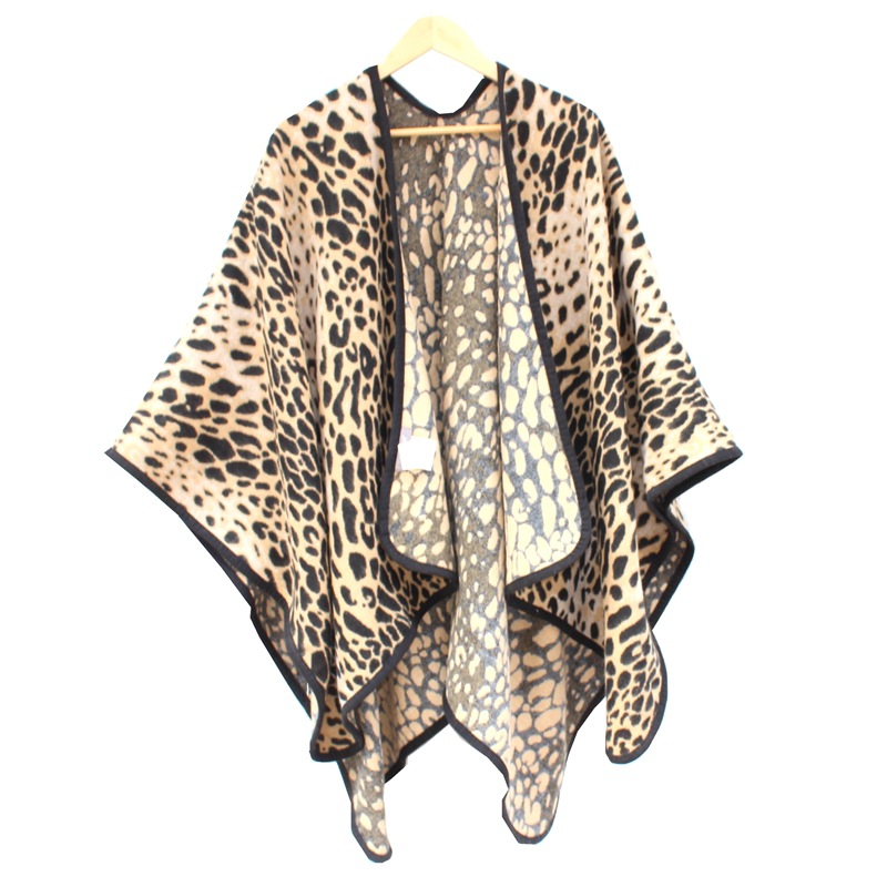 新款女士豹纹欧美街头大牌仿羊绒三角针缝边办公室多功能披肩斗篷