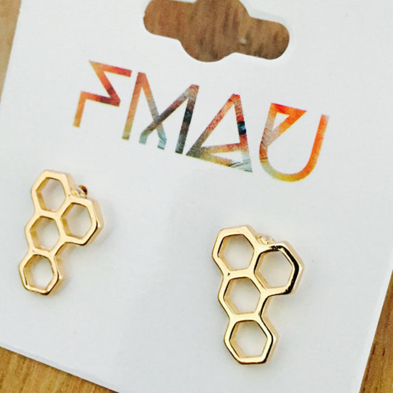 Nuevo Simple Honeycomb Stud Alloy Plating Hollow Geometric Hexagon Stud Pendientes Al Por Mayor display picture 17