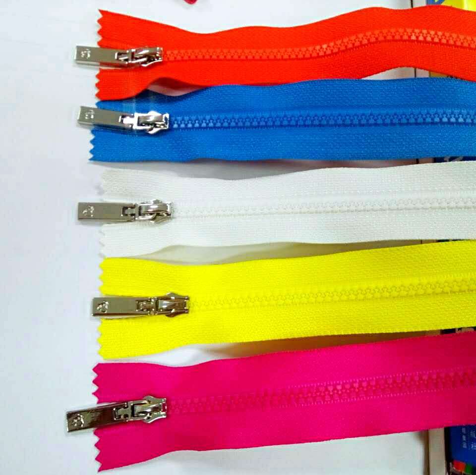 广东佛山南海里水拉链厂家供应外贸出口服装口袋树脂拉链3号