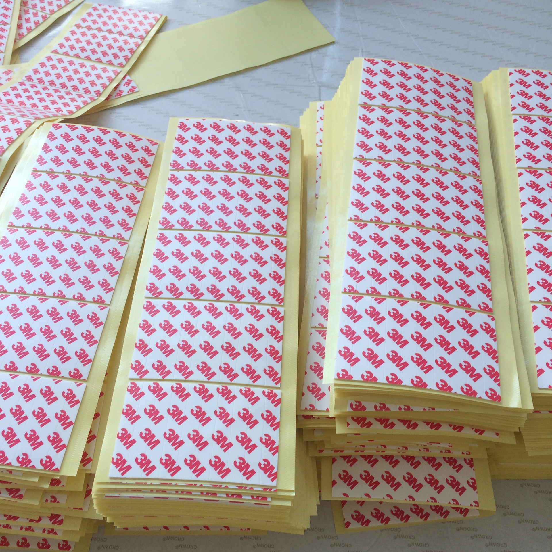 供应强粘双面胶汽车泡棉胶贴圆形透明无痕胶垫可移水洗胶