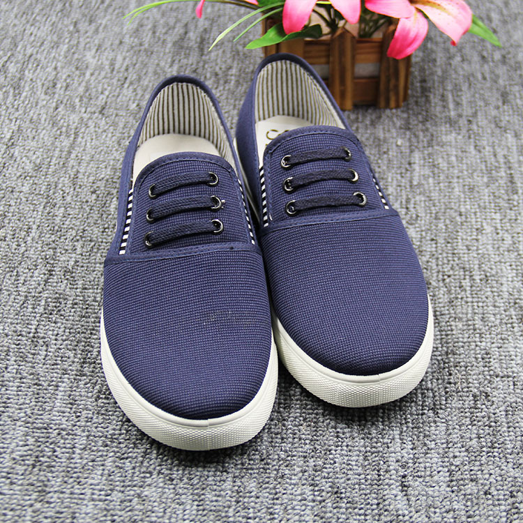 新春爆款老北京布鞋休闲帆布透气舒适一脚蹬懒人鞋厂家直销