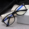 Square glasses suitable for men and women, retro lens