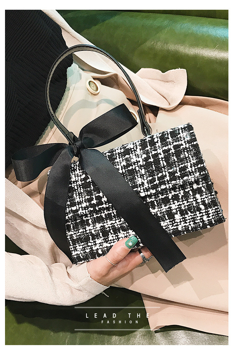 251g Weight Polyester Lining Material Lock clasp Closure Type Single Shoulder Strap Strap Type Shoulder Bag Bags Type Daily Occasion woolen Material Lattice Pattern All Seasons Season Women's Gender Streetwear Style Square Shape Small Size Small Bag For Women New Bags Fashionable Woolen Contrast Color Scarf Handbag Korean Versatile One-Shoulder Crossbody Women's Bag 3