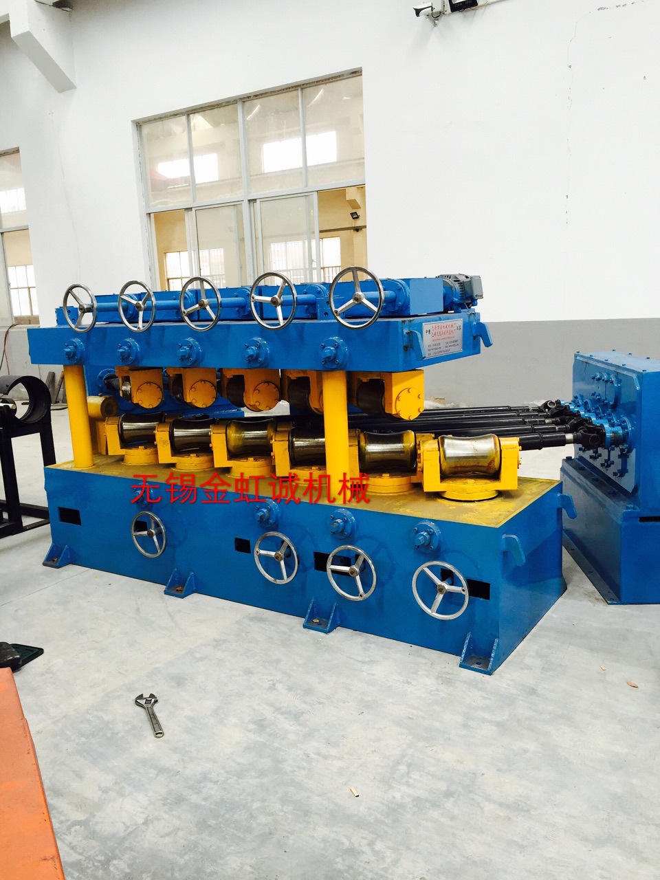 产品：高精度矫直机，精密矫直机，精密多辊矫直机