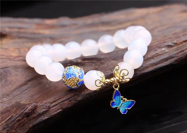 Crystal White Agate Bracelet 3