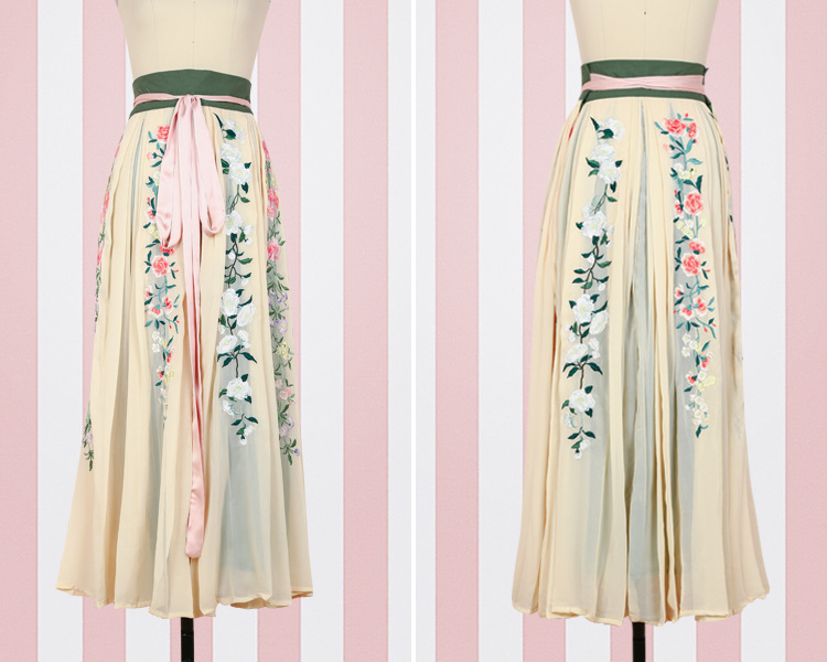 Costume femme PAVILLON YIMENG en Soie brillante - Ref 3333843 Image 45